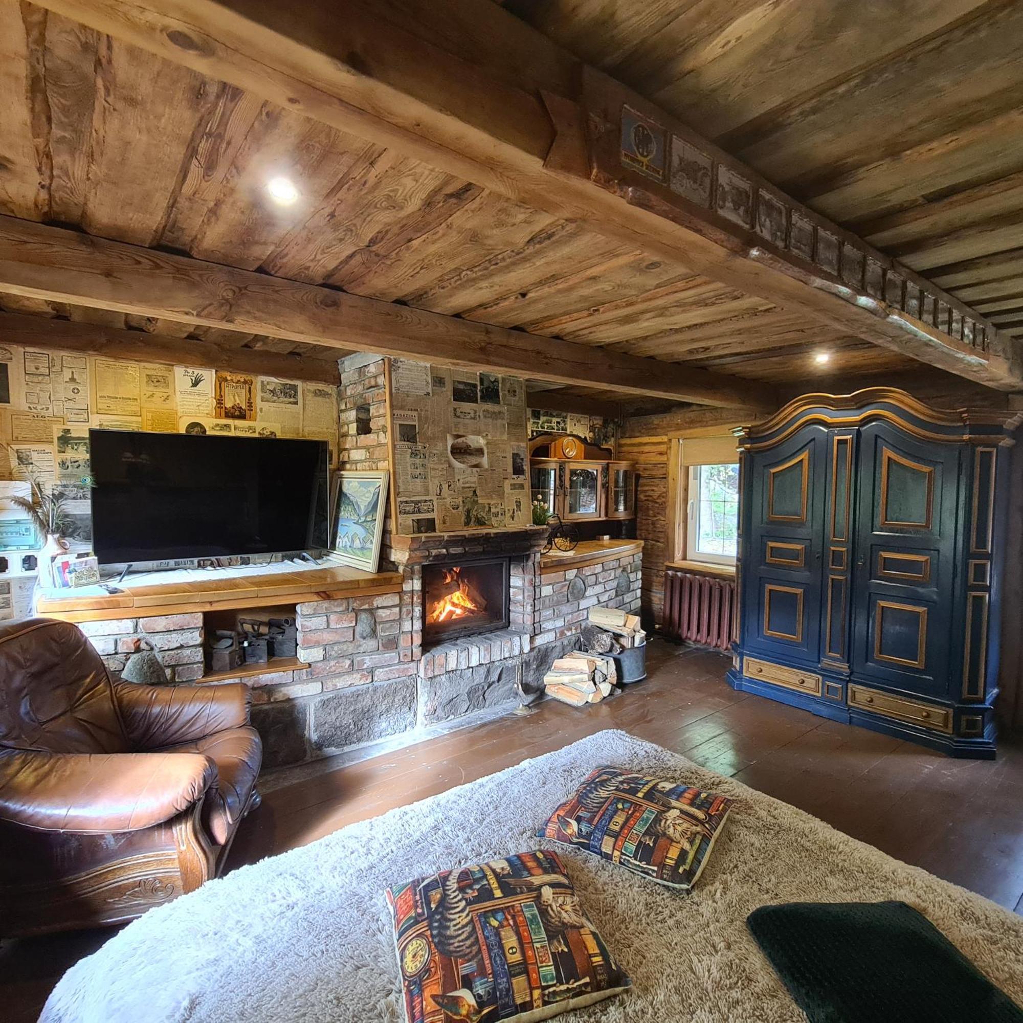Atomi Villa Aucugals Rum bild